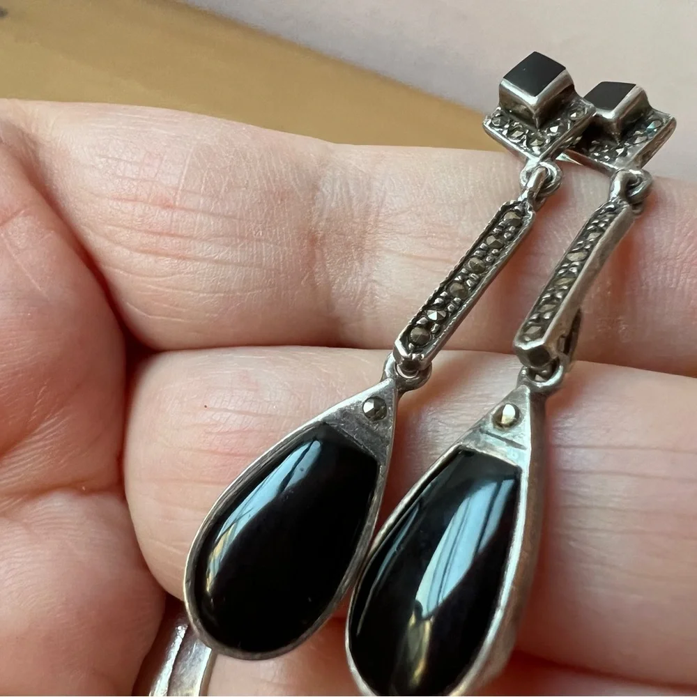 VINTAGE BLACK ONYX & MARCASITES DANGLE DROP STERLING EARRINGS